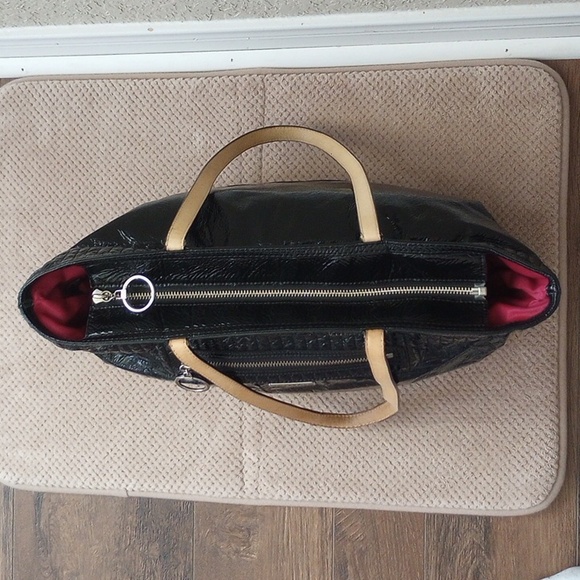 Coach Poppy Daisy Patent Shoulder Bag - Picture 7 of 11